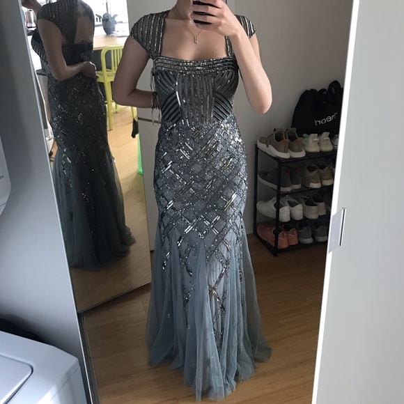 Adrianna Papell Dresses & Skirts - Adrianna Papell Beaded Gown